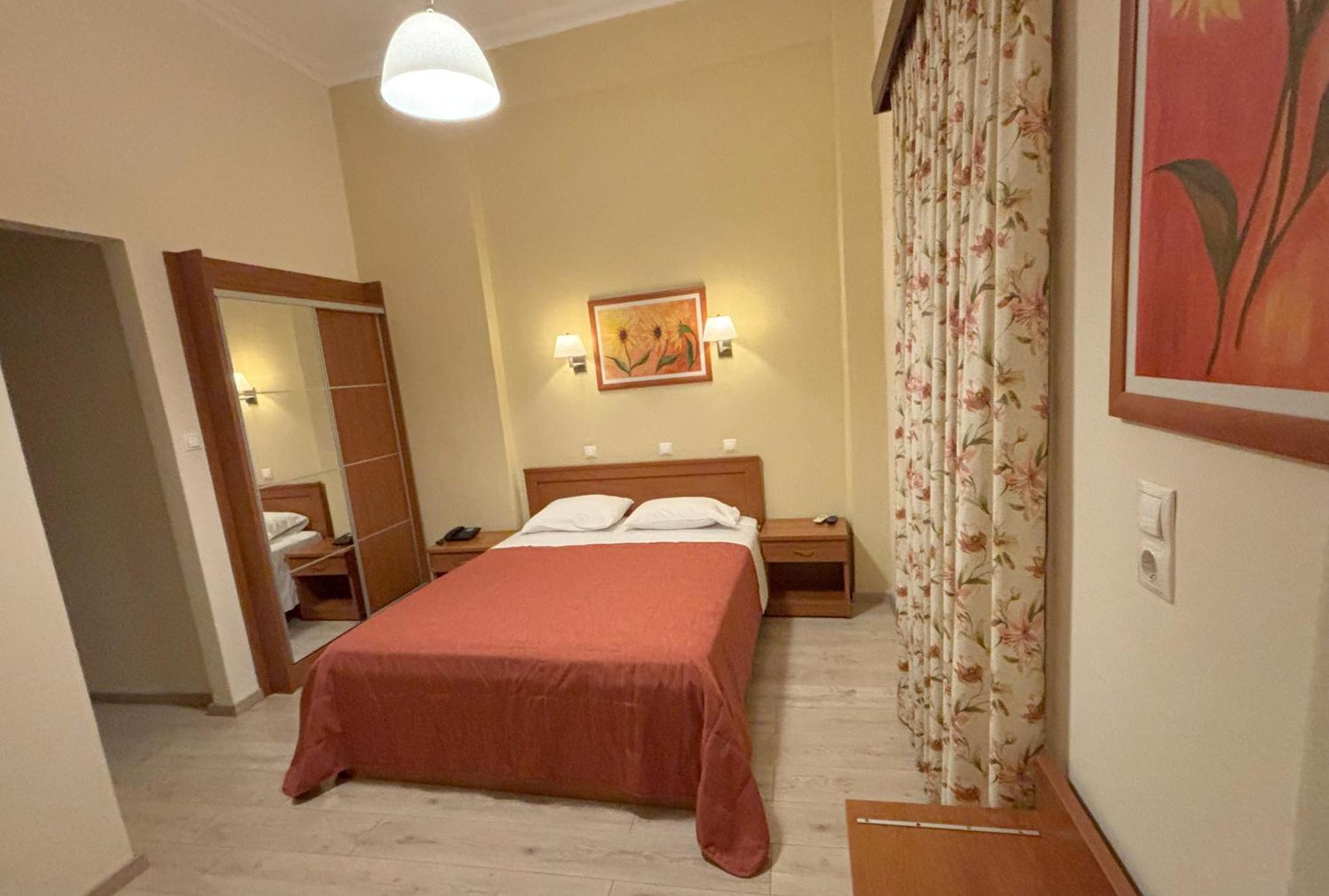 Hotel Kronio Олимпия Экстерьер фото